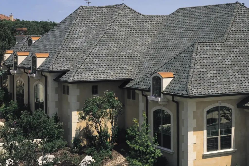 CarriageHouse Asphalt Shingles Home Example