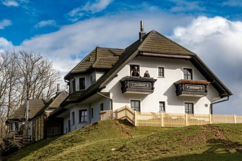 Roof Shingles Types and Their Lifespan