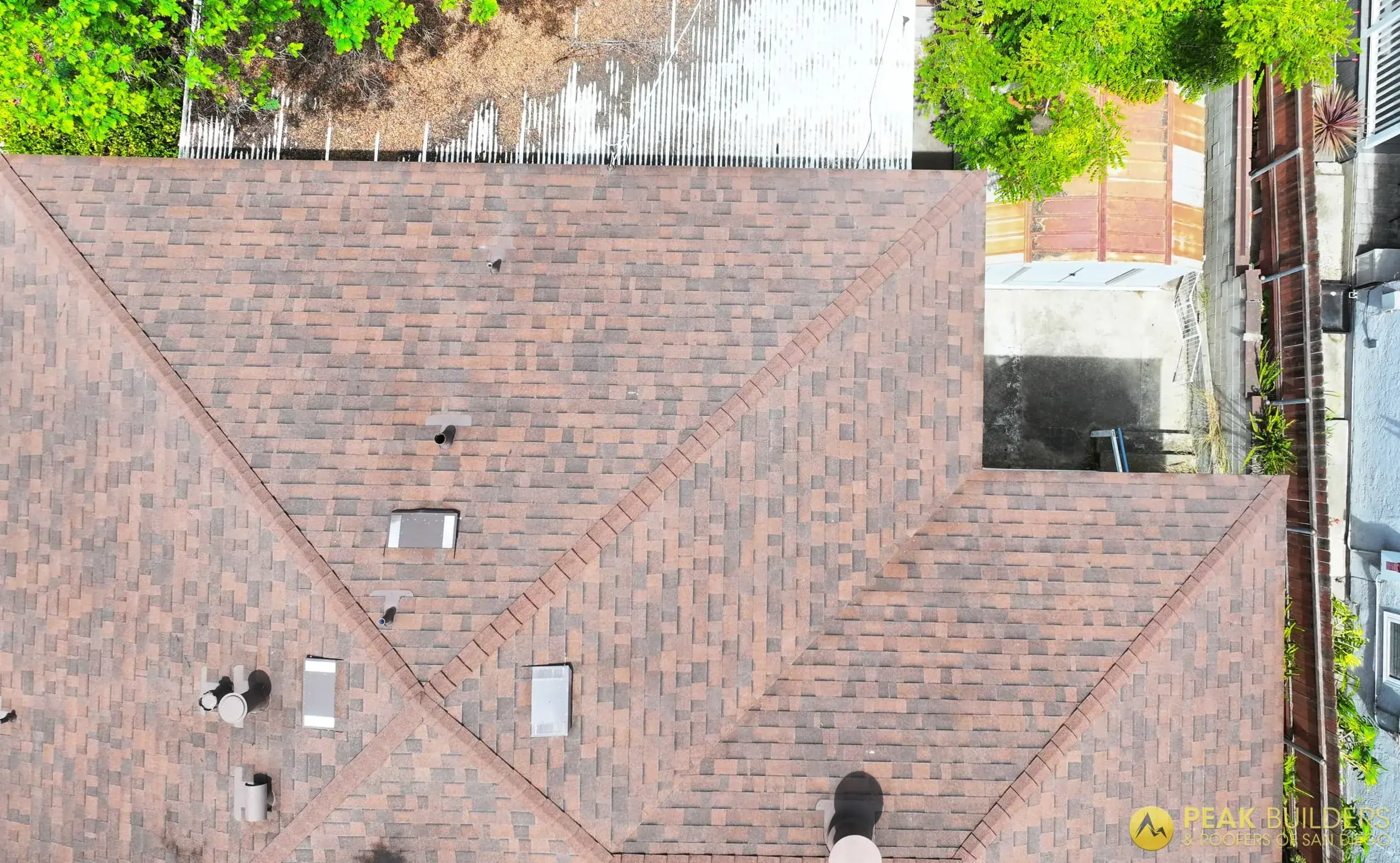Top image 3