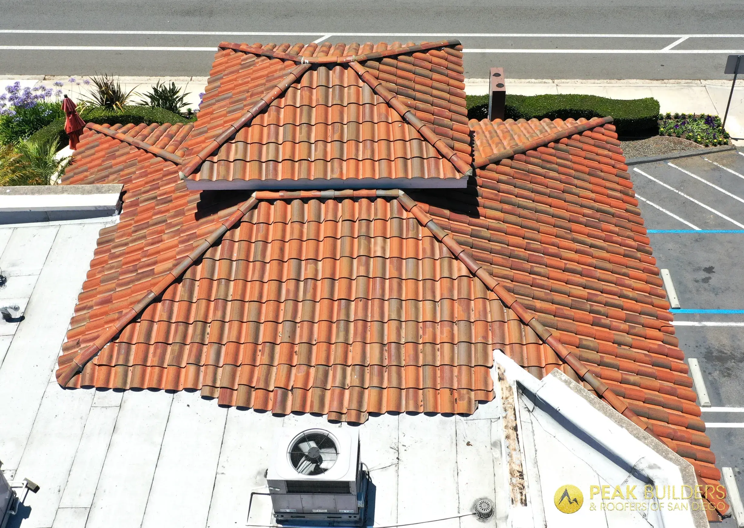 Top image 3