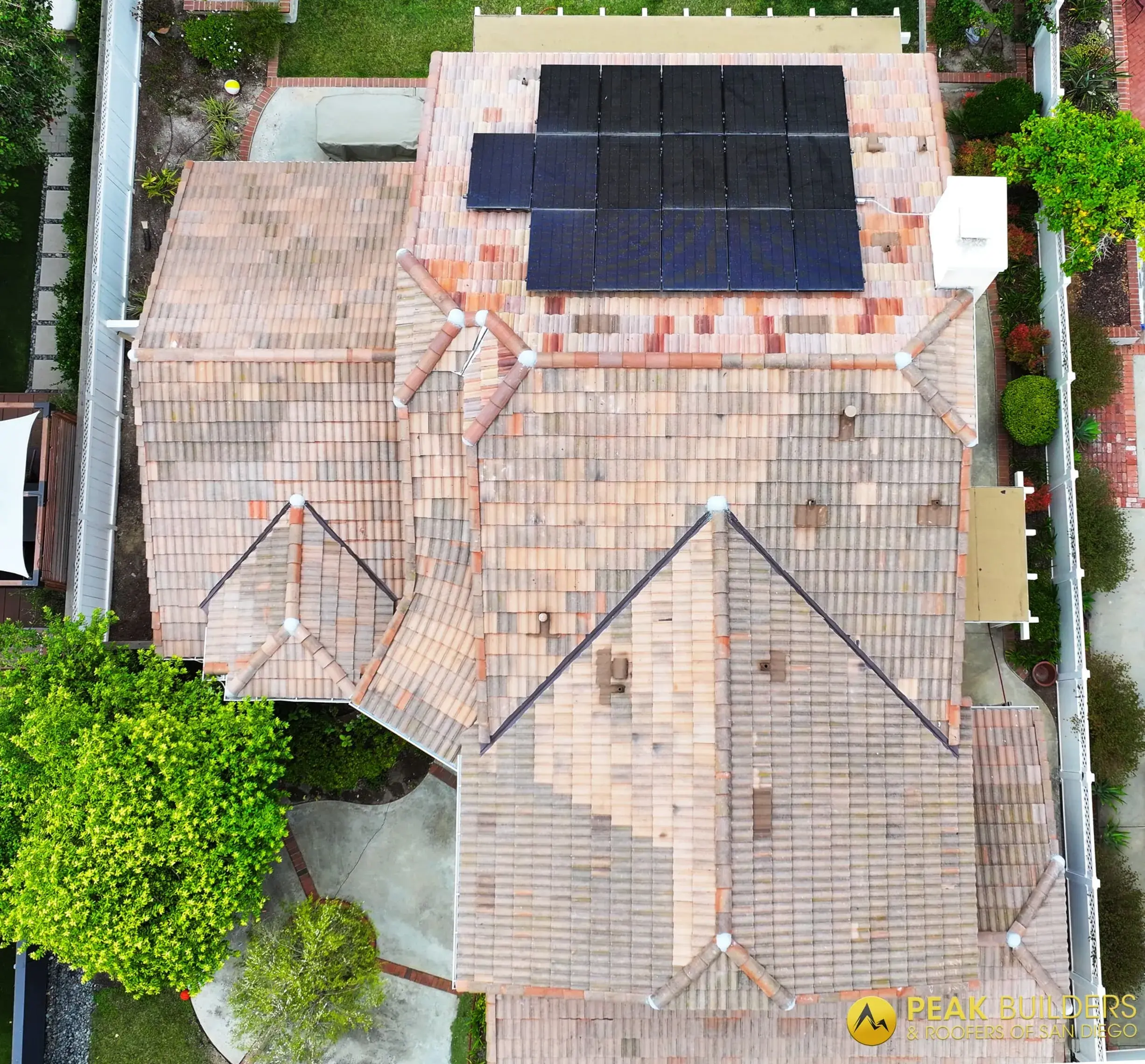DIY Roof Repair vs. Hiring Roofing Professionals
